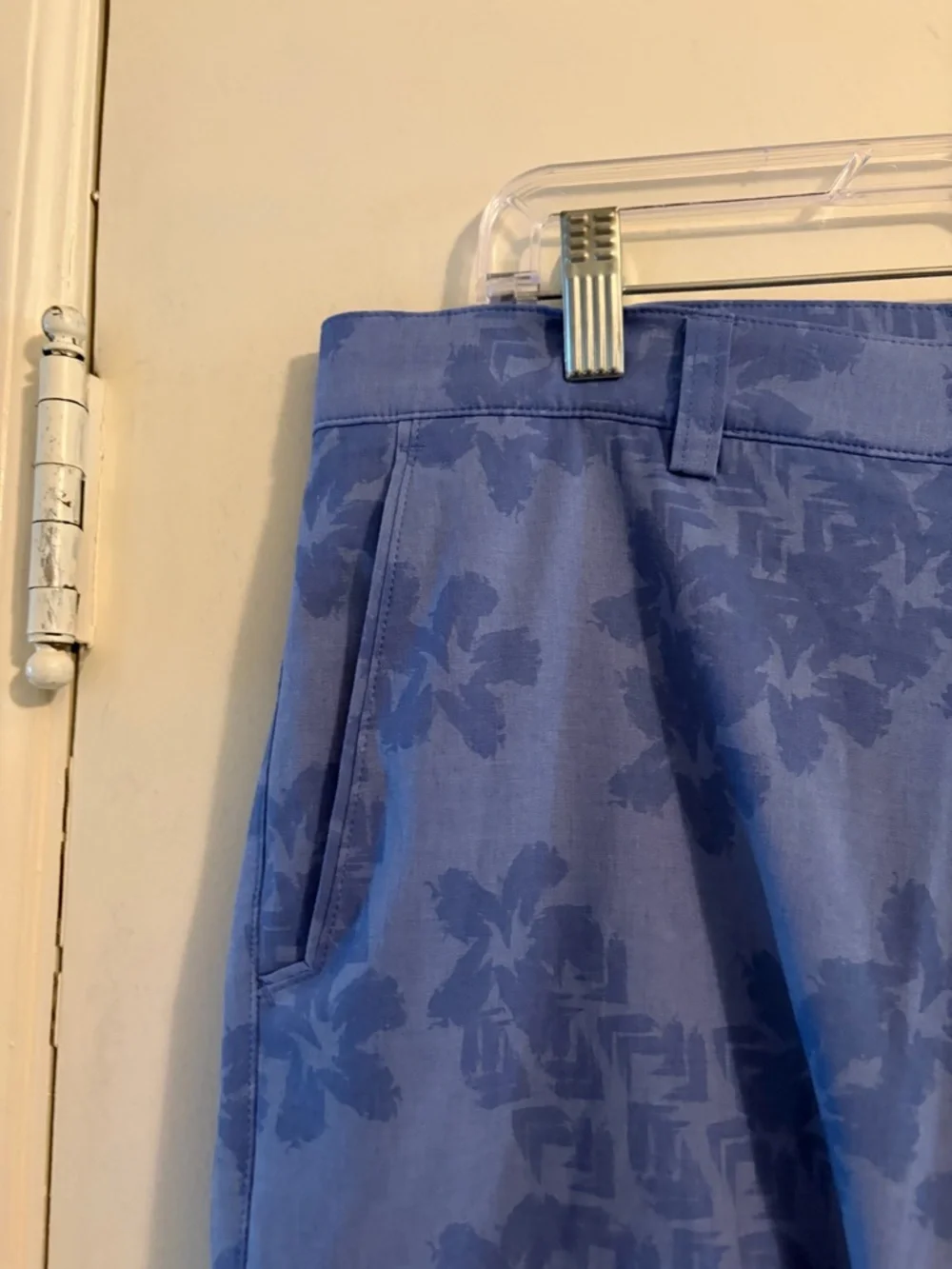 Peter Millar Shackleford Abstract Floral Performance Hybrid Golf Short Size 36